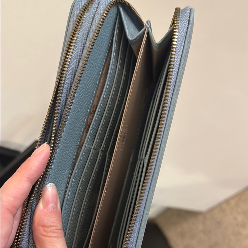 Large Blue Wallet - Picture 4 of 6